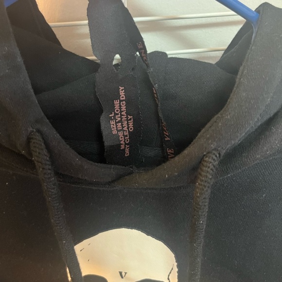 *RARE* 2016 Vlone Skull and Bones Hoodie - Picture 4 of 4